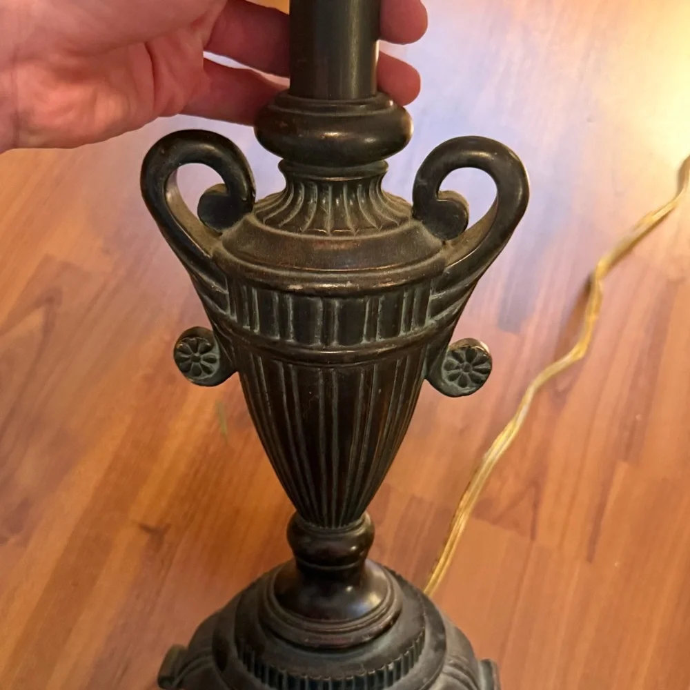 Vintage Table Top Lamp - Picture 14 of 16